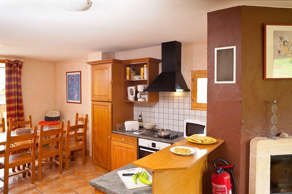 Madame Vacances Appartements Et Chalets La Fontaine Du Roi La Chal Exteriér fotografie