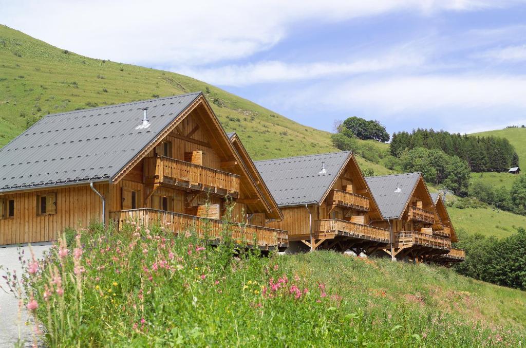 Madame Vacances Appartements Et Chalets La Fontaine Du Roi La Chal Exteriér fotografie
